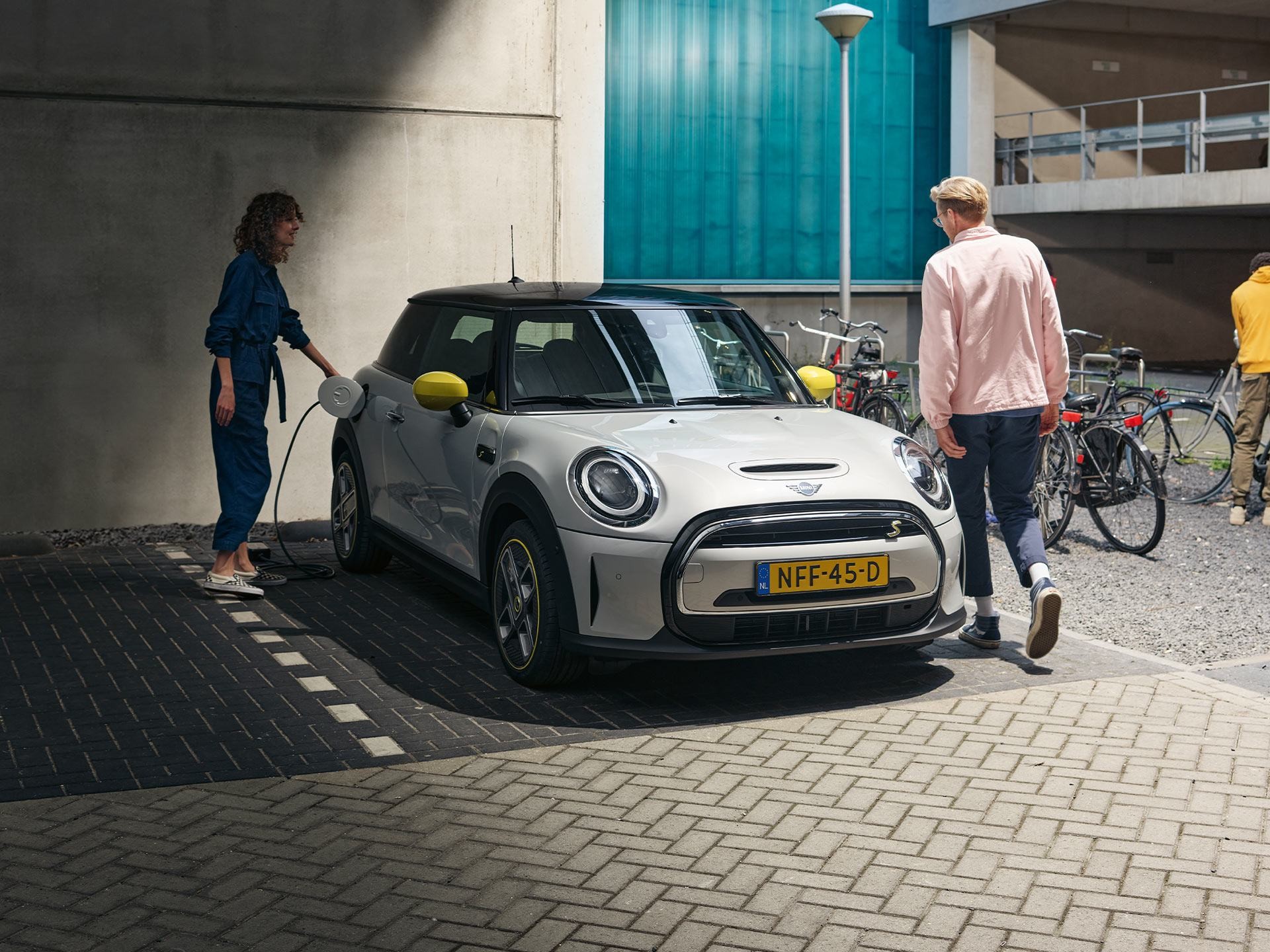 MINI-uit-voorraad-extra-scherp